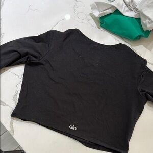 Alo cropped finesse long sleeve